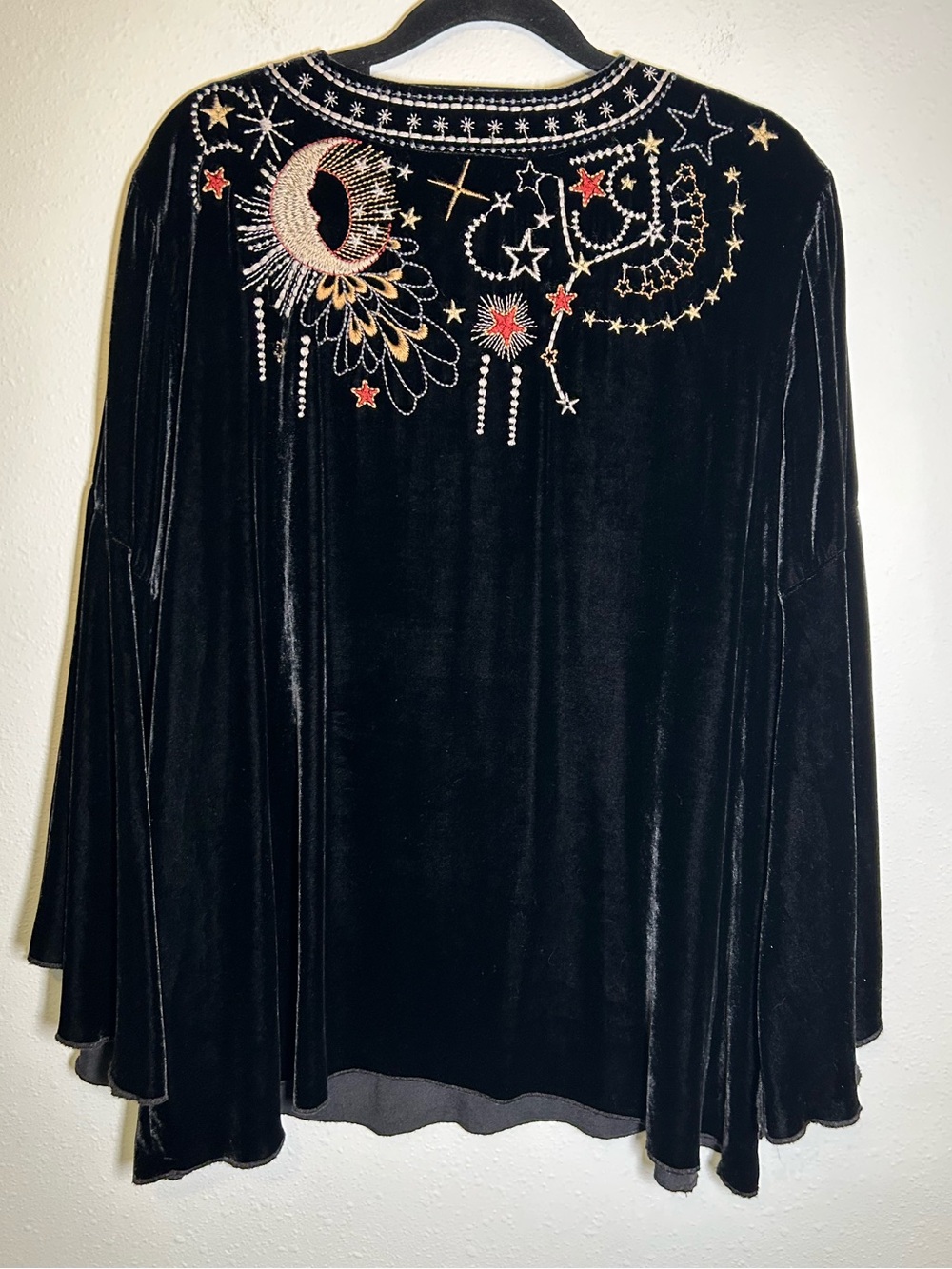 JOHNNY WAS Callisto Velvet Swing Blouse Celestial Embroidered Print XL Black - Picture 2 of 16